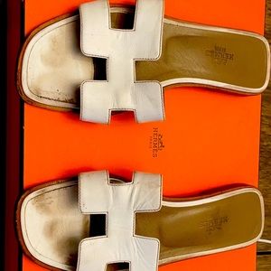 Hermes Oran white sandal
